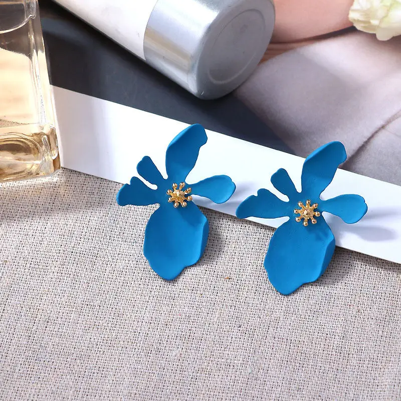 640blue Ufavoirte, новинка, корейский стиль, милая личность, простой рисунок, цветок, лепесток, маленькие, нерегулярные, металлические серьги-гвоздики для женщин, девочек, подарок - Окраска металла: 640blue