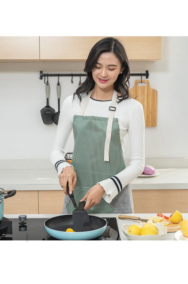 

1PC Oxford with Velvet Cloth Kitchen Apron For Baking Apron For Women Pinafore With Pocket Chef Cuff Cafe Home Stripes OK 0924