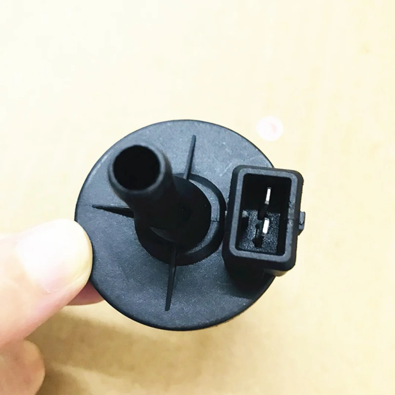 Клапан очистки паровой канистры OEM 28910-22040 2891022040 28910-22030 2891022030 Соленоидный клапан
