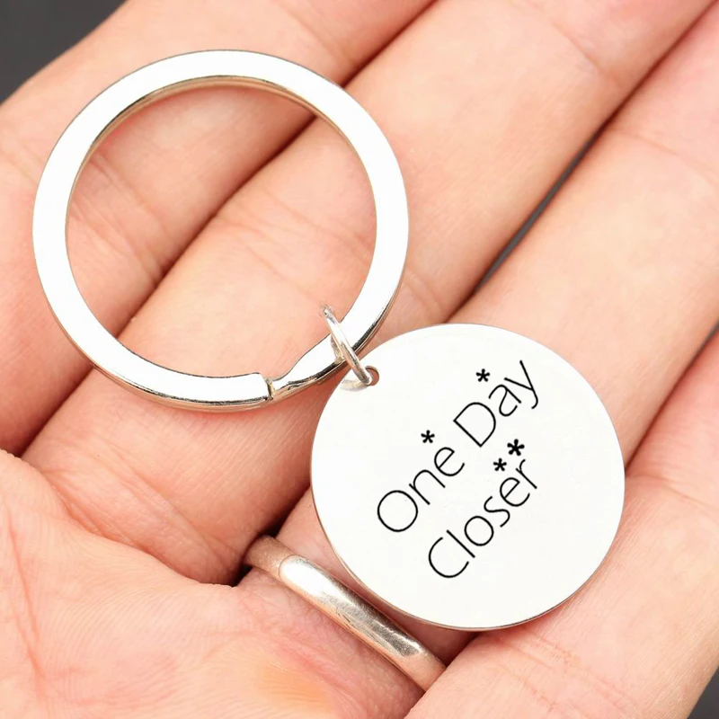 Engraved One Day Closer Gift For Good Long Distance Couple Keychain Hand Stamped Men Women Fashion Jewelry Key Pendant | Украшения и