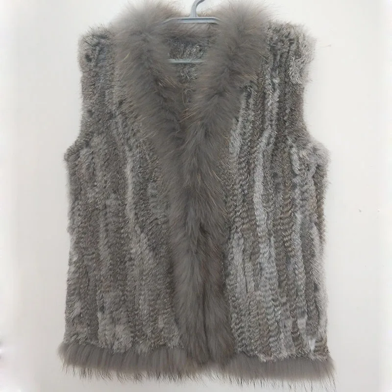 Женский вязаный жилет из натурального меха кролика черный без рукавов осень 2019 |