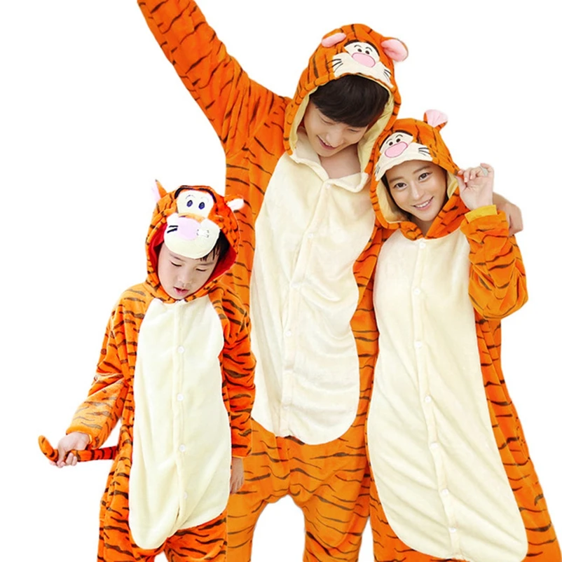 

Family Halloween Cosplay Costume Animal Tiger Pajamas Winter Warm Cartoon Sleepwear Matching Outfits Mother Kids Onesie