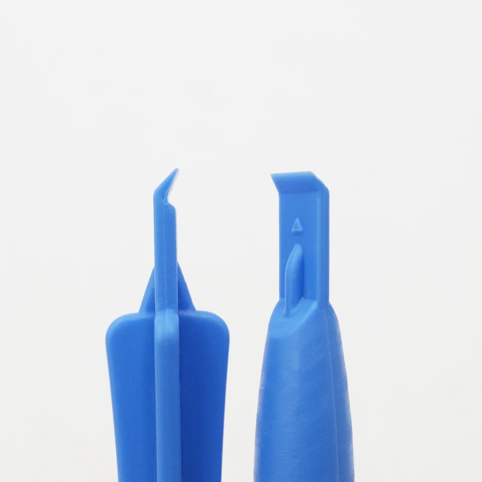 Светло-голубой пластиковый инструмент для вскрытия коронки Spudger цилиндрический