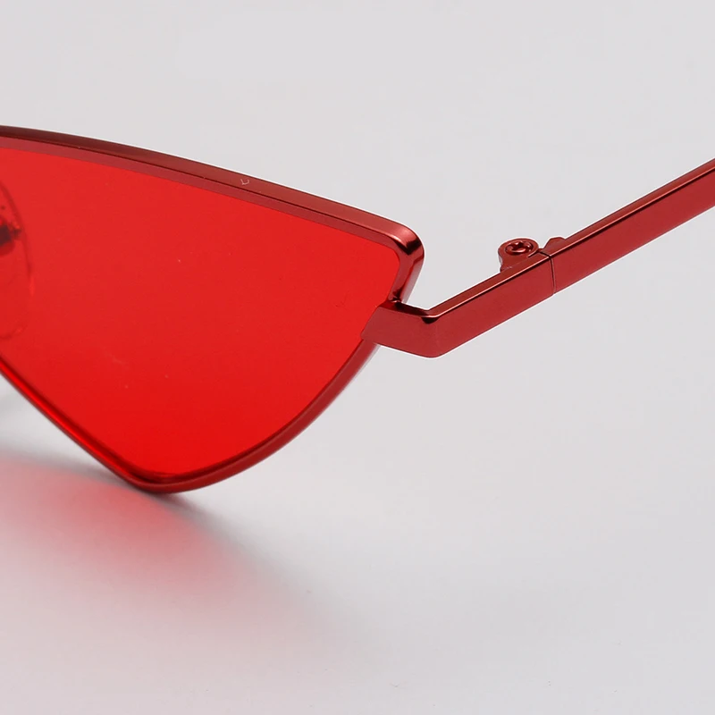 

NEW Fashion Brand Designer Cat Eye Sunglasses Women Small Frame Black Red Sexy Lady Cute Sun Glasses For Female Oculos De Sol