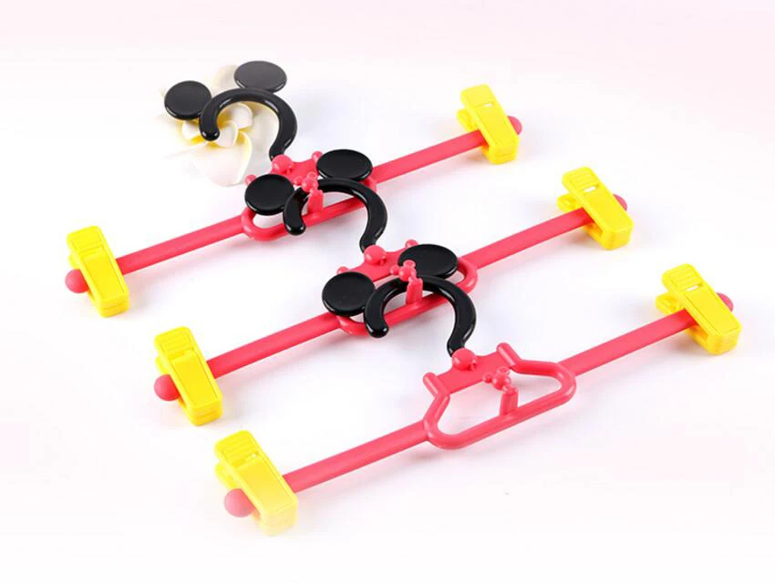 Cute Cartoon Plastic Pants Skirt Hanger Space Saving Can be Combine Dress Mickey &amp Minnie Style (15 Pieces/ Lot) | Дом и сад