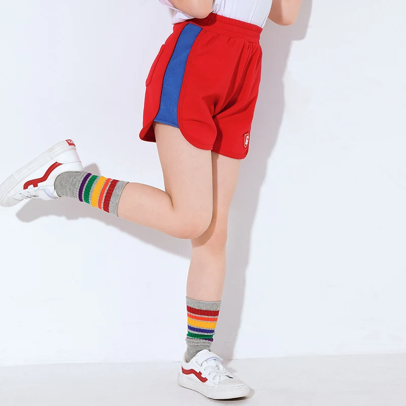 Pioneer kids/спортивные шорты для девочек; популярная цветная полоска с буквенным принтом; шорты для девочек; Одежда для девочек; пляжные трикотажные шорты; детская одежда; EDK