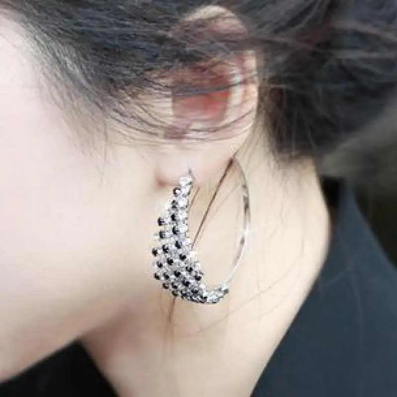 Европейские и американские модные большие серьги в виде колец благородные черно