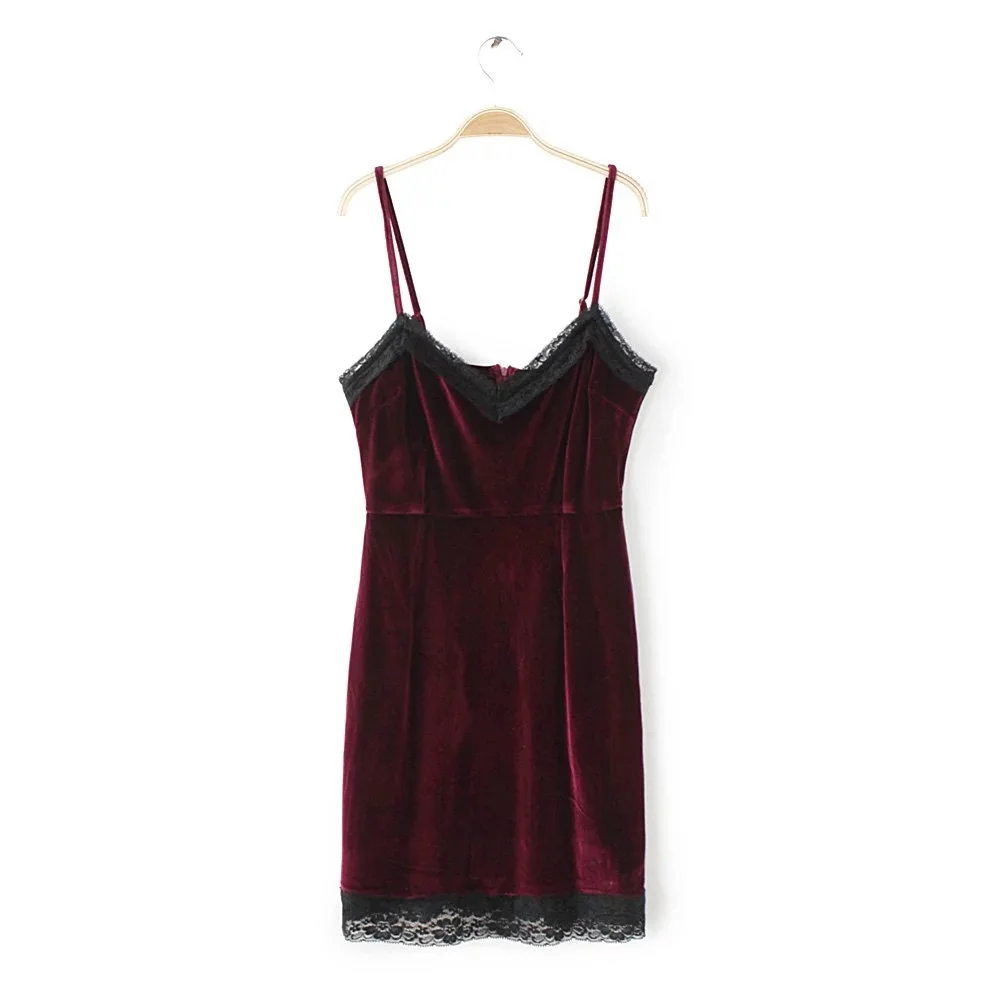 Женское осенне зимнее бархатное платье на бретельках с V образным вырезом|sheath