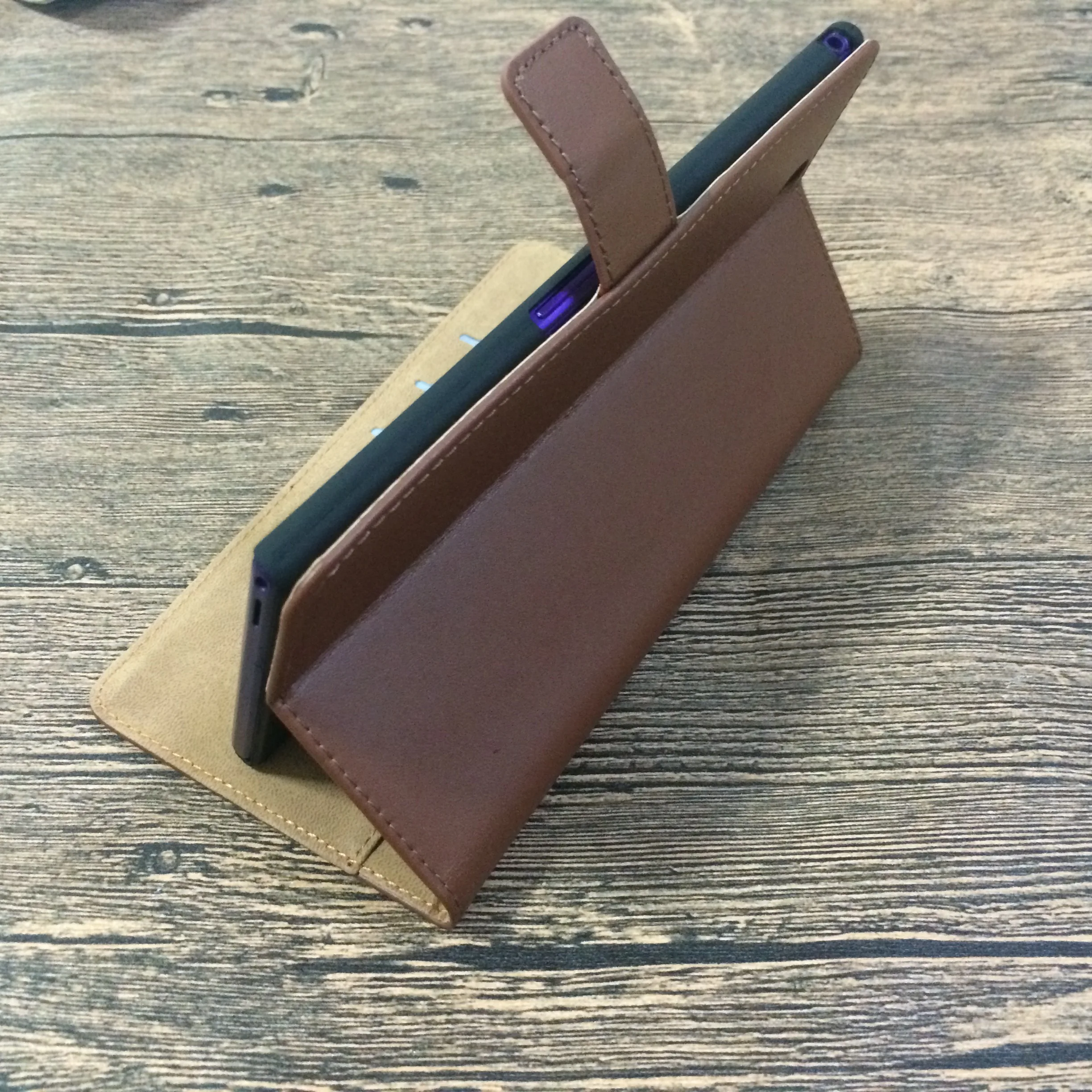 Базовый чехол для телефона Бумажник кожаный Sony Xperia Z (Сони Иксперия З) Ультра C6802