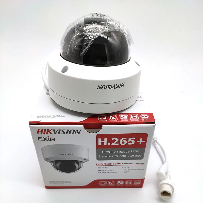 Купольная мини камера видеонаблюдения Hikvision 8 Мп H.265 + разъем для SD карты POE радиус