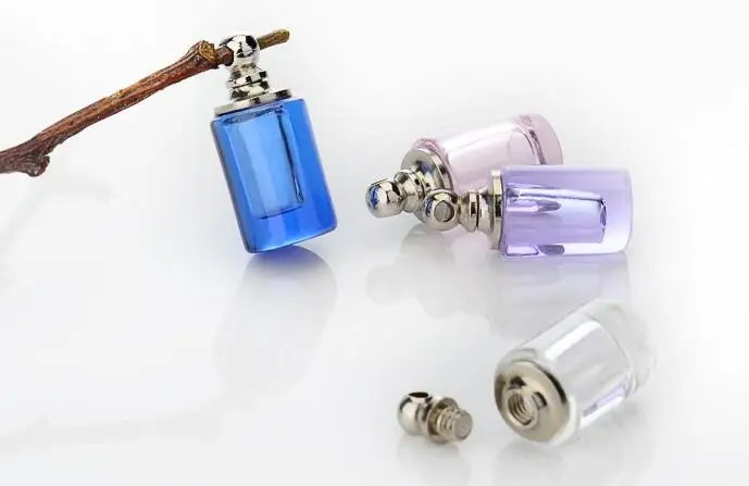

50pcs Geometric Crystal pillar Vial Pendant miniature empty wishing bottles SCREW top perfume oil bottle name on Rice art