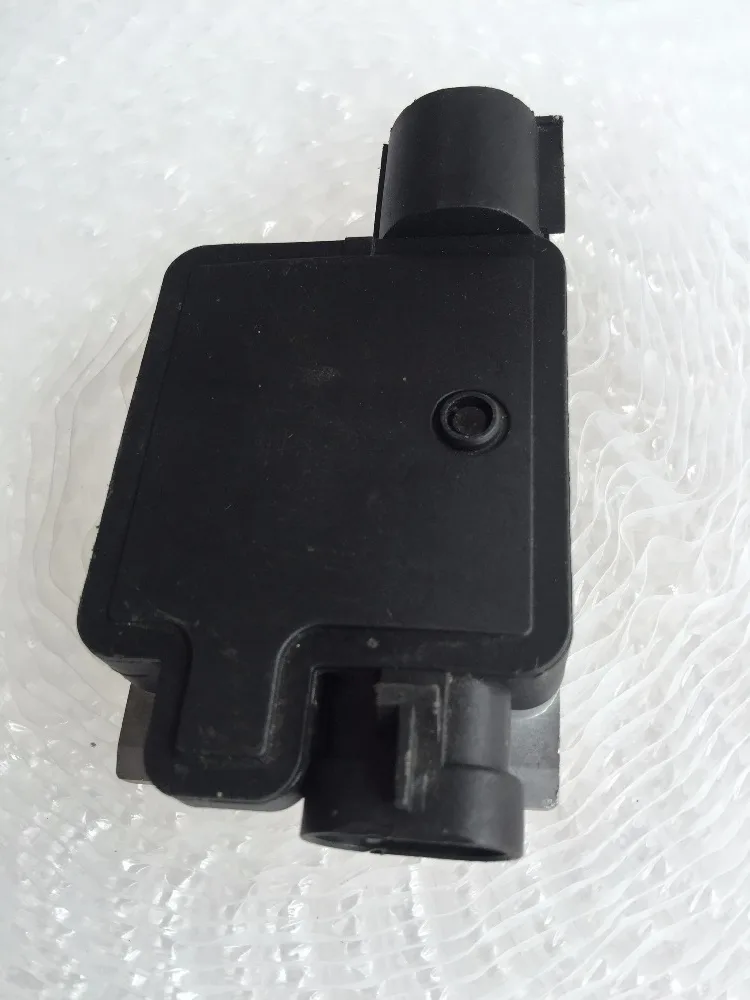 Бесплатная доставка двигатели для автомобиля вентилятор охлаждения реле VOLVO V40 S40