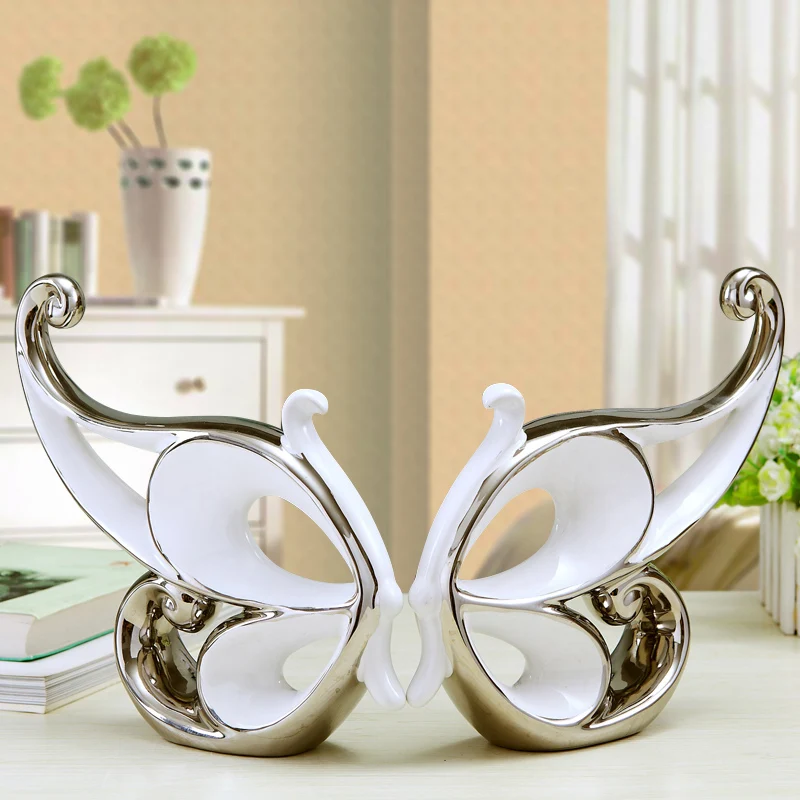 Innovative Porcelain Butterfly Figurine Ceramic Wings Statue Lovers Gift Craft Ornament for Valentine's Day and Wedding Decor |