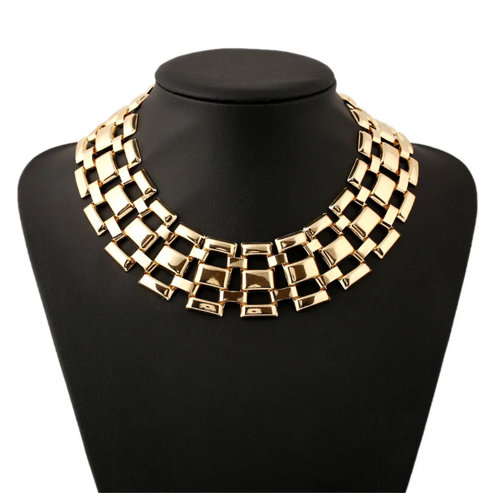 Fashion Gold Color Necklace Women's Elegant Collar Polishing Short Clavicle Chain Choker Necklace Shiny Women Jewelry