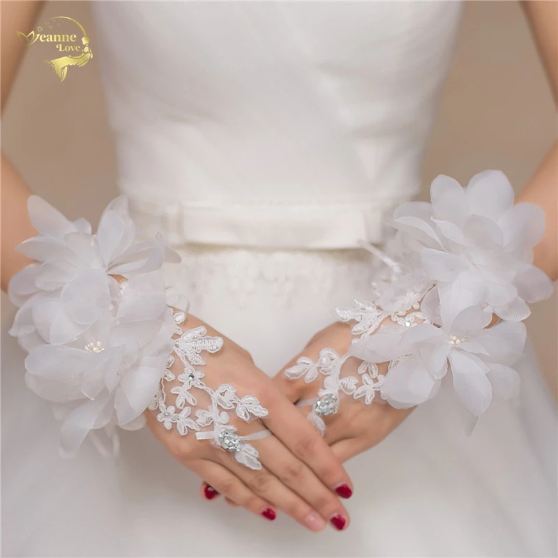 

Red Beige Bridal Gloves Wedding Gloves Short Design Flower diamond Decoration Style Gloves G031