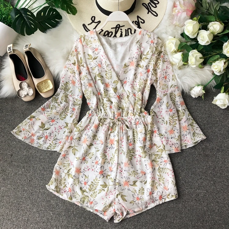 Цветочный короткий женский комбинезон с v-образным вырезом, пляжный Boho с принтом, с рюшами, сексуальный корейский элегантный шифоновый ромперы-туники, летний женский комбинезон