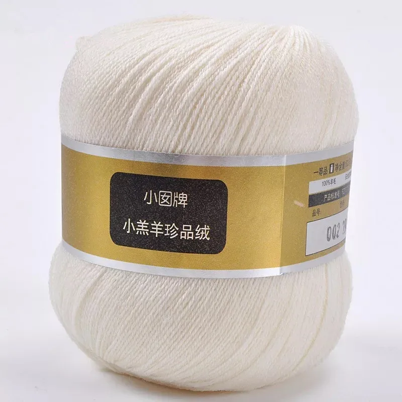 

Sample Yarn 100% Merino Yarn For Knitting 28 s/3 White Gray Black Colors Eco-Friendly Healthy 1 kg Small Wholesale