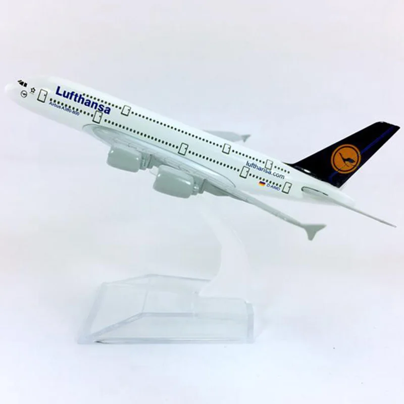 Коллекционная модель самолета Lufthansa 14 см 1:400 | Игрушки и хобби