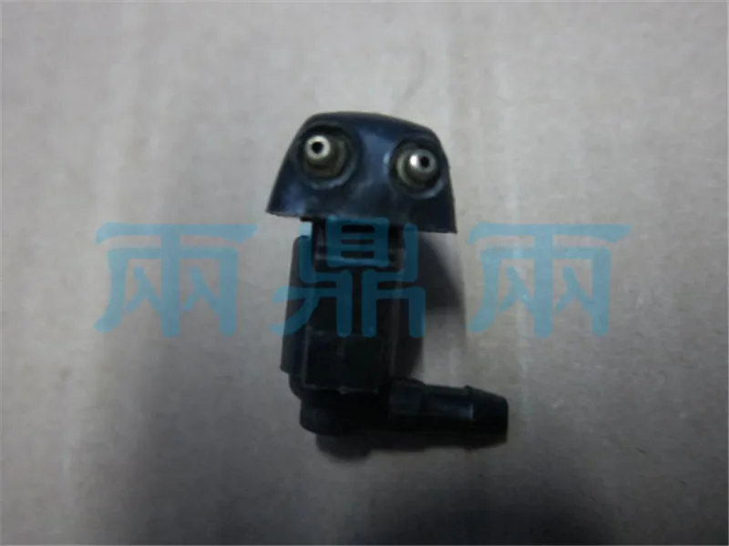 Спрей стеклоочиститель шайба насадка для mazda 3 BK 2005 2006 2007 2008 2009 2010 OEM: BS1A-67-510 цена