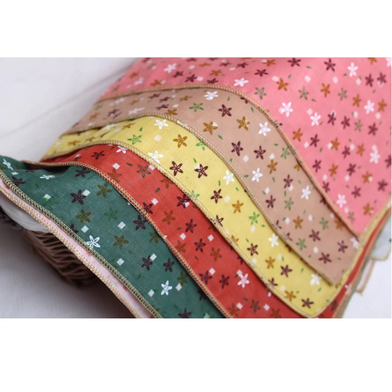 

1pcs/4 pcs Dog Bandana flower Pet Scarf Neckerchief Small Medium Dog Collars Pet Tie Accessories Collar Cats Dogs Grooming