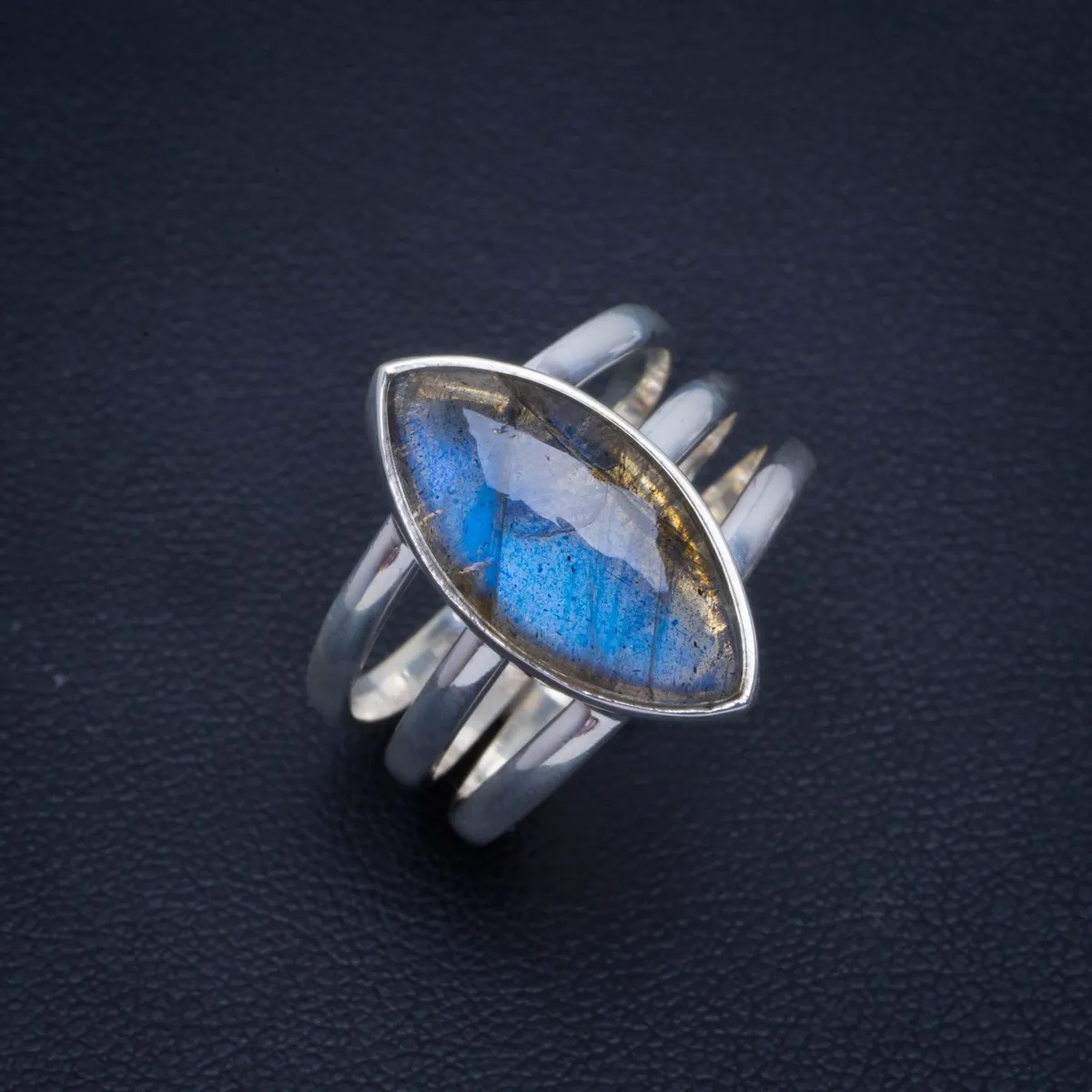Кольцо из стерлингового серебра 925 пробы с натуральным голубым огнем и