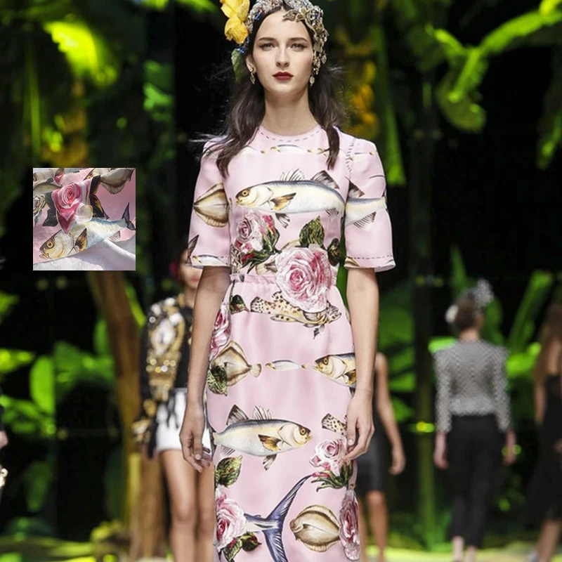 Жаккардовый гобелен с розовым дном изображением рыб ткань для атласного платья