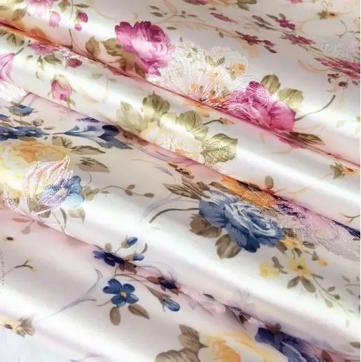 Женский костюм-кимоно из шелковой атласной ткани 70 см х 100 | Дом и сад