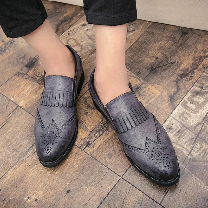 AGUTZM Brand 1690 Fashion Tassels Small Leather Shoes Bullock Carve Slip On Men's Brogue Young Man Casual | Обувь