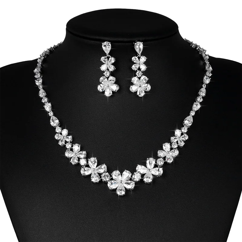 Ювелирные изделия Weiman набор из ожерелья и сережек с разноцветными фианитами