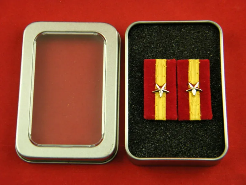 

WWII IMPERIAL JAPANESE ARMY SQUAD LEADER COLLAR TABS -35395