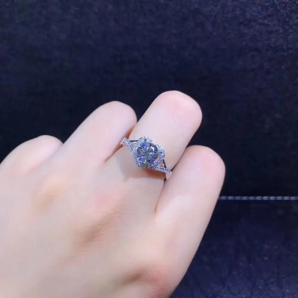 Женское кольцо из серебра с муассанитом 1ct D VVS|Кольца| |