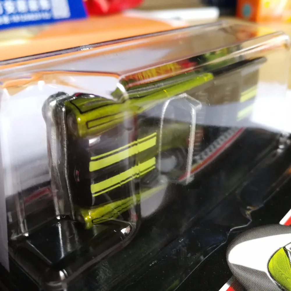 Hot Wheels 2017 Коллекционная версия 56 CHEVY CONVERTIBLE 1/64 металлический литой автомобиль