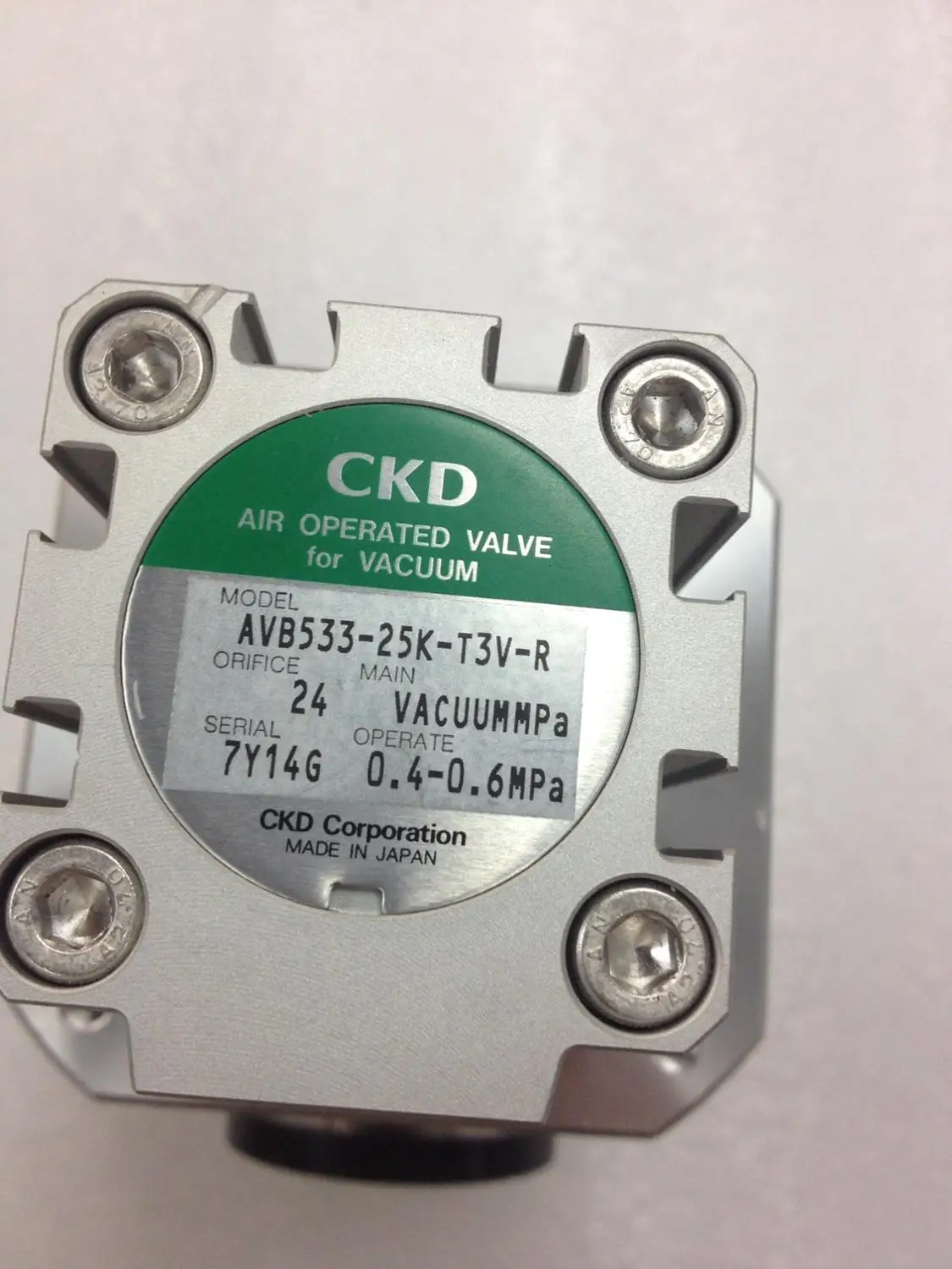 

[SA] Positive! CKD new no package high vacuum valve AVB533-25K-T3V-R spot in kind