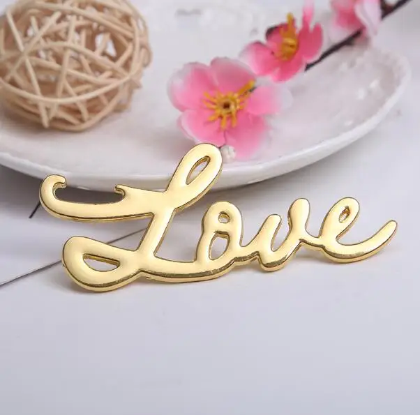 melhor 10 Pçs/lote Presentes De Casamento Europeu Ouro Prata Metal Amor Cerveja Abridor De Garrafa Abridor De Garrafa De Presente De Casamento