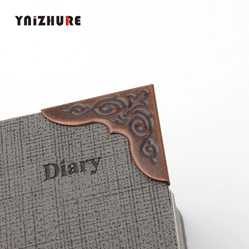 8 шт. бронза/серебро/красный вариант книги Скрапбукинг Альбомы меню папки Угловые протекторы Скрапбукинг меню Книги узор резные - Цвет: Red Bronze