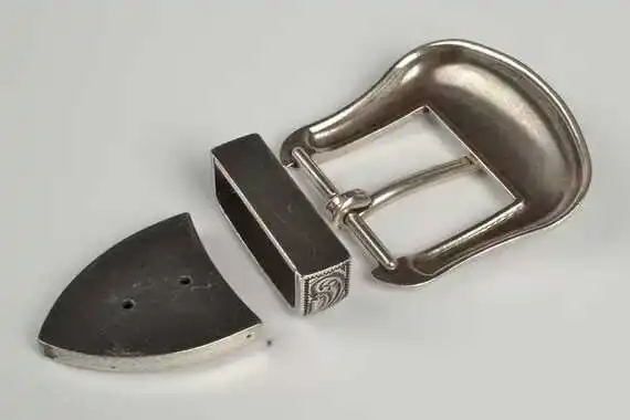 Бесплатная доставка Посеребренная металлическая Мужская Дизайнерская пряжка