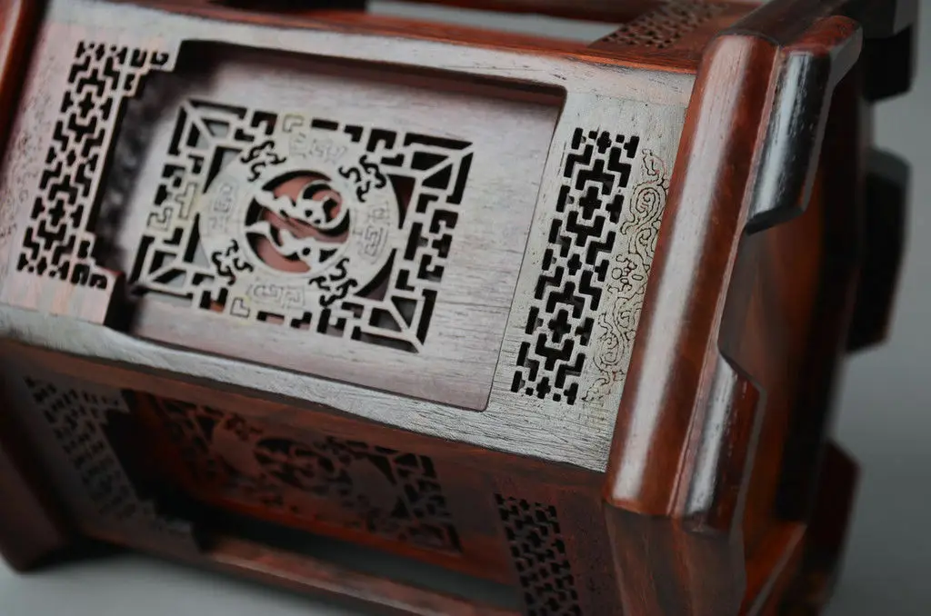 

Chinese Rare Hexagon Shape Rosewood Hollow Out Carved FU Character Brush Pot Carving Flowers Pen Container