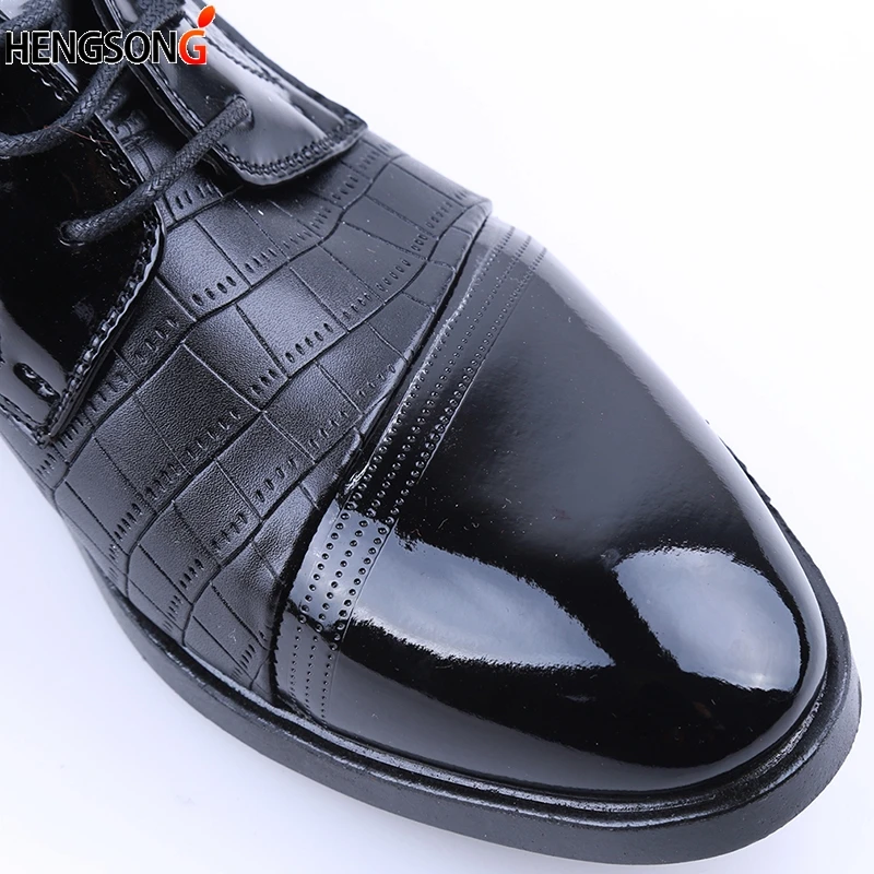 Мужские туфли-Дерби HENGSONG летние деловые туфли на плоской подошве классические