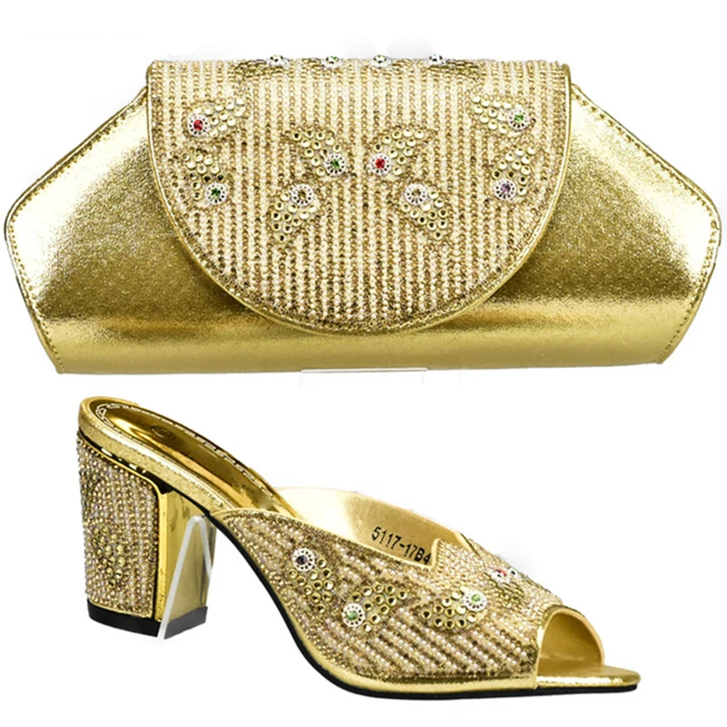 Итальянская женская обувь и сумочка в комплекте туфли на высоком каблуке