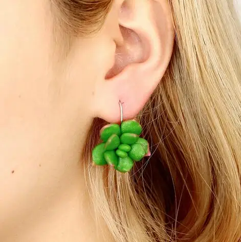 Женские серьги гвоздики из полимерной глины в виде цветка и динозавра|fashion stud