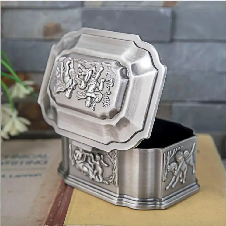

European round metal jewelry box metal tin box vintage metal jewelry display cotton holder cotton dispenser home organizer Z163