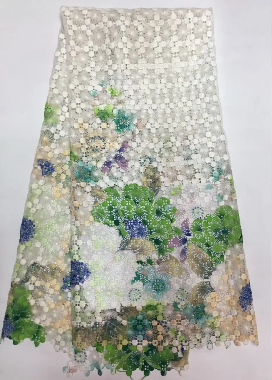 2016 африканская кружевная ткань многоцветная для шитья цветные цветы и белый