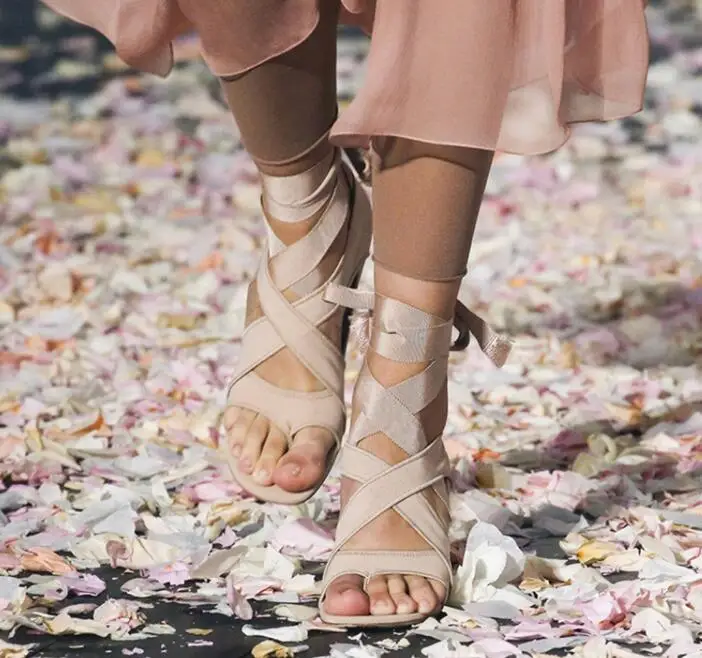 Srange/стильные летние женские туфли на высоком каблуке-копытце Открытые