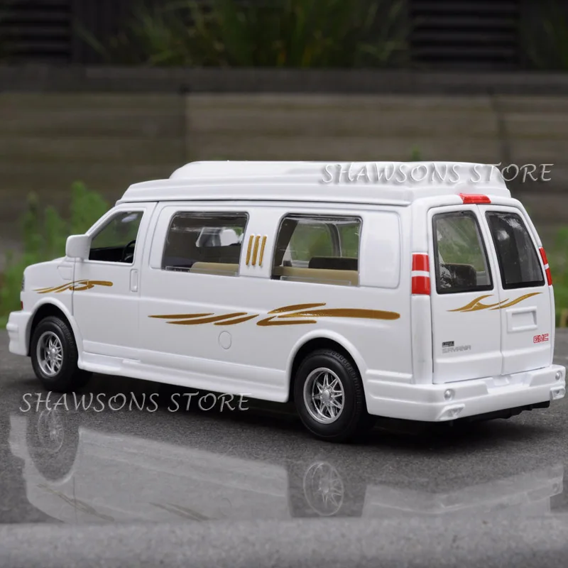 Литье под давлением 1:32 модель автомобиля звуковой светильник вытянуть назад GMC SAVANA RV рекреационный автомобиль