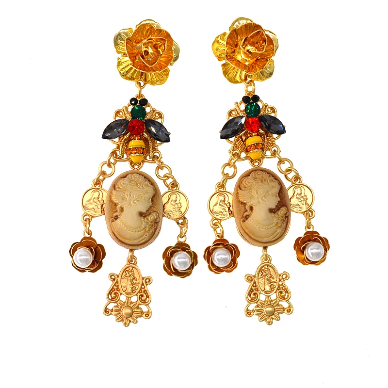 

Baroque Retro Metal Flower Long Drop Earrings Gold Color Party Fashion Vintage Women Earrings Classic Round Jewelry