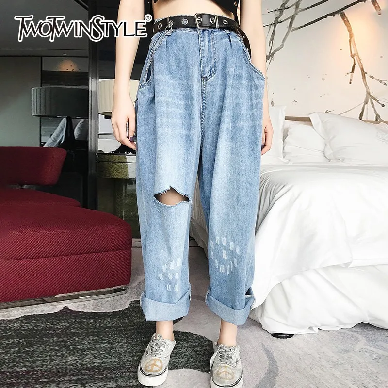 TWOTWINSTYLE рваные Для женщин джинсы брюки Высокая Талия джинсовые широкую ногу