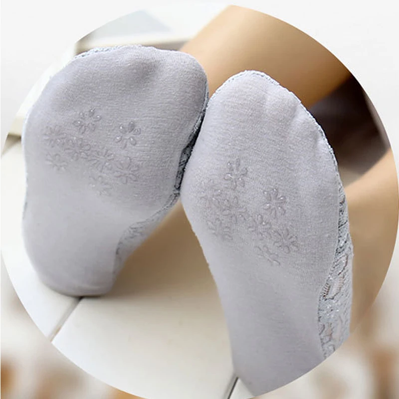 

Summer Lace Boat Socks Elastic Non-Slip Invisible Socks Cotton Hollow Out Blend Antiskid Breathable Short Socks For Women 2021