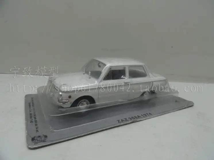 Модель ZAZ968A с высокой имитацией модель из 1:43 сплава автомобильные игрушки