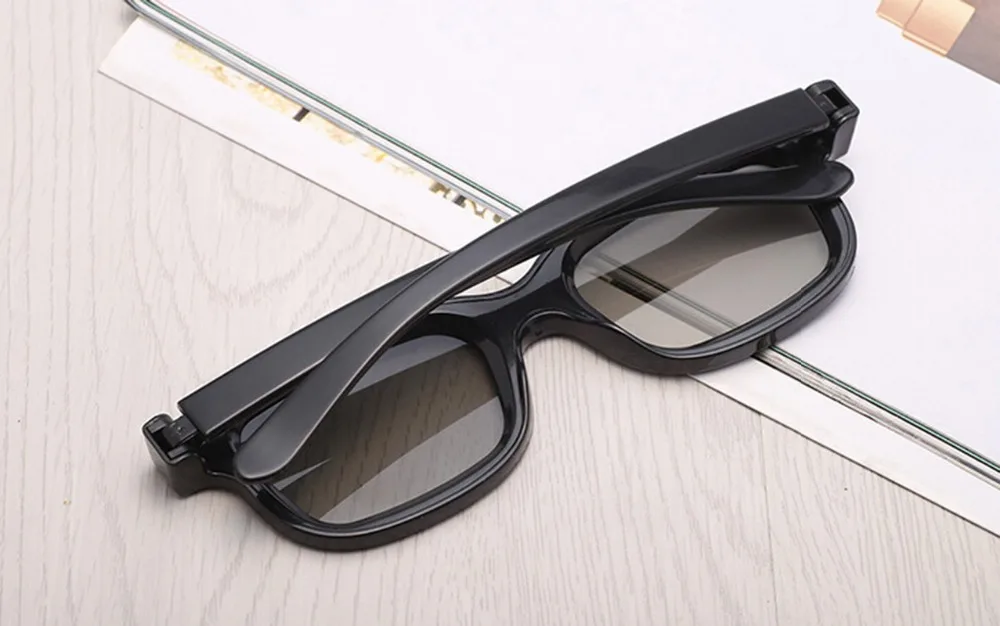 Sanchow 5 Pairs of Universal Passive 3D Glasses for all TVs Cinema and Projectors such as Panasonic Sony Mon | Электроника