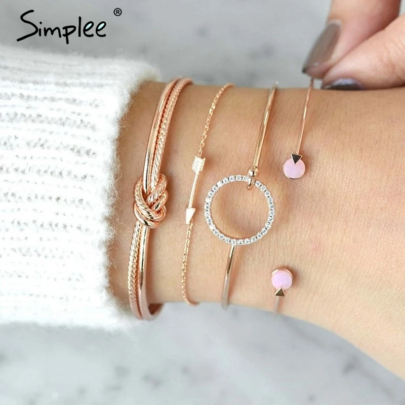Женский бижутерный браслет Simplee Эффектные женские аксессуары для рук